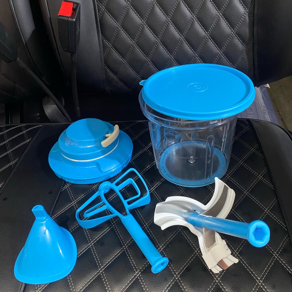 Tupperware Blue Food Processor Set